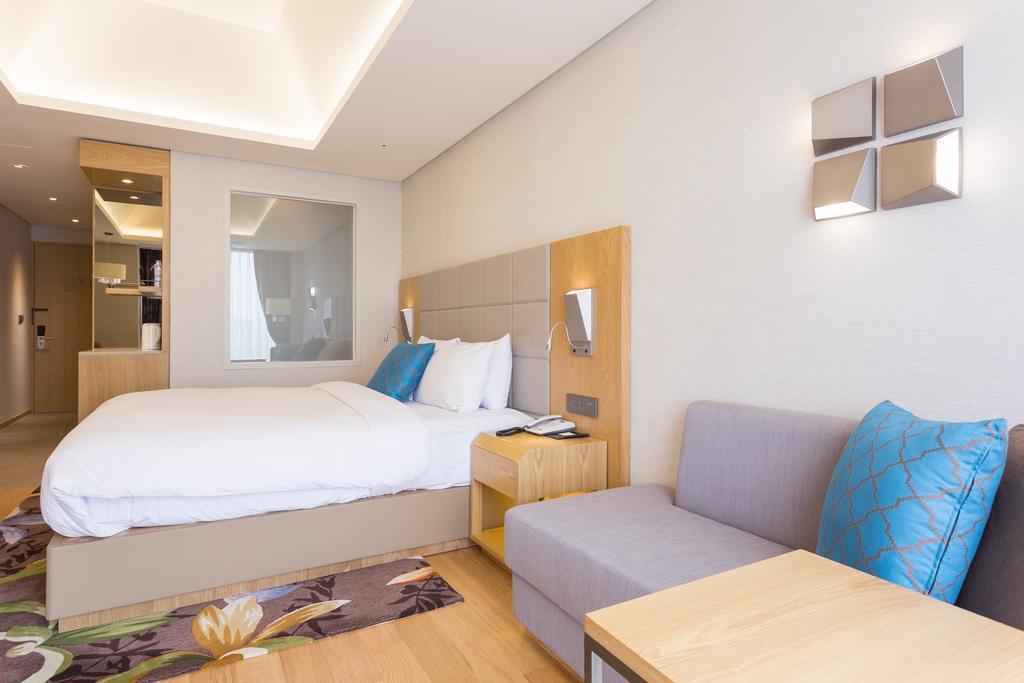 Charis Hotel Incheon Zimmer foto