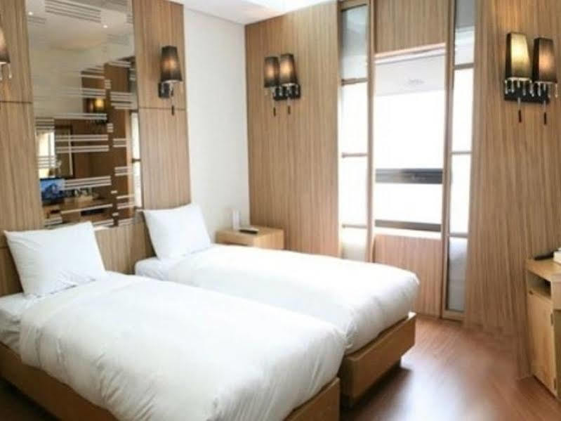 Charis Hotel Incheon Exterior foto
